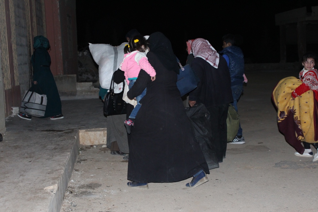  Clashes of gangs forced people to go to Manbij city