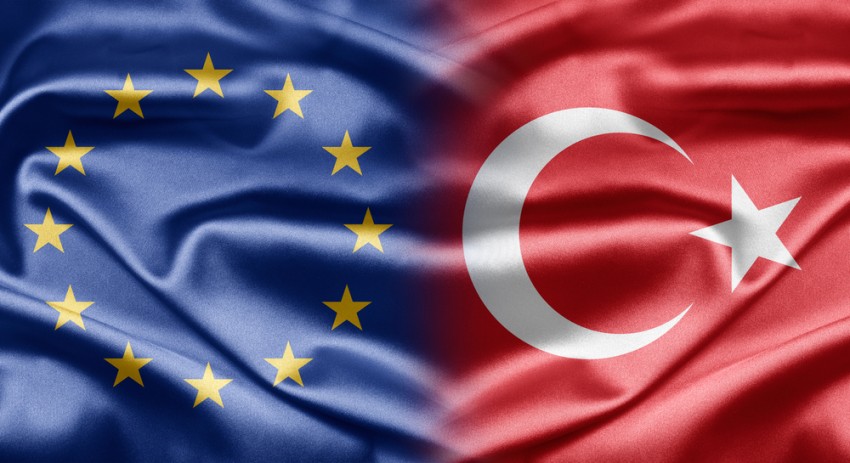  EU condemns Turkey , stand in solidarity with Cyprus , Greece