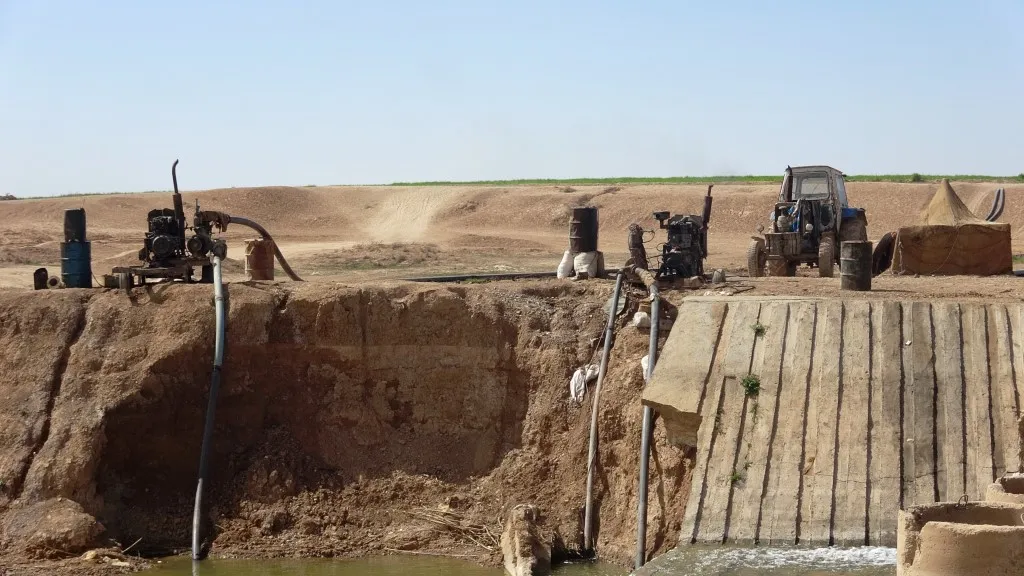 Farmers fear of damage to crops if cut al-Belikh river