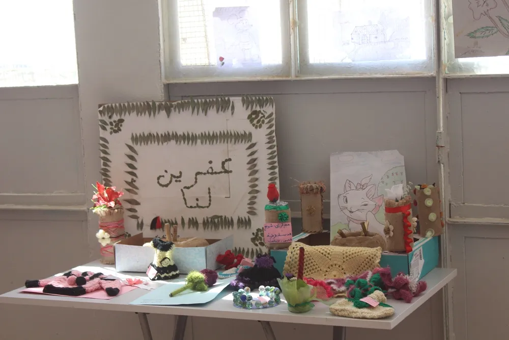 Al-Tabqa children sympathize with children Afrin, Ghouta 