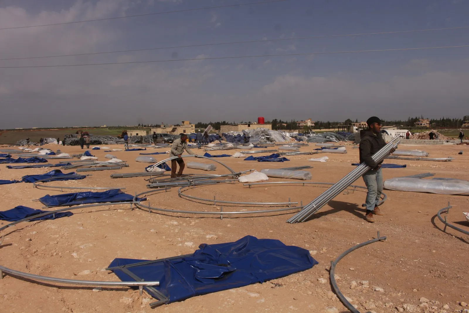 Installation of tents start in al-Asr Camp in al-Shahba