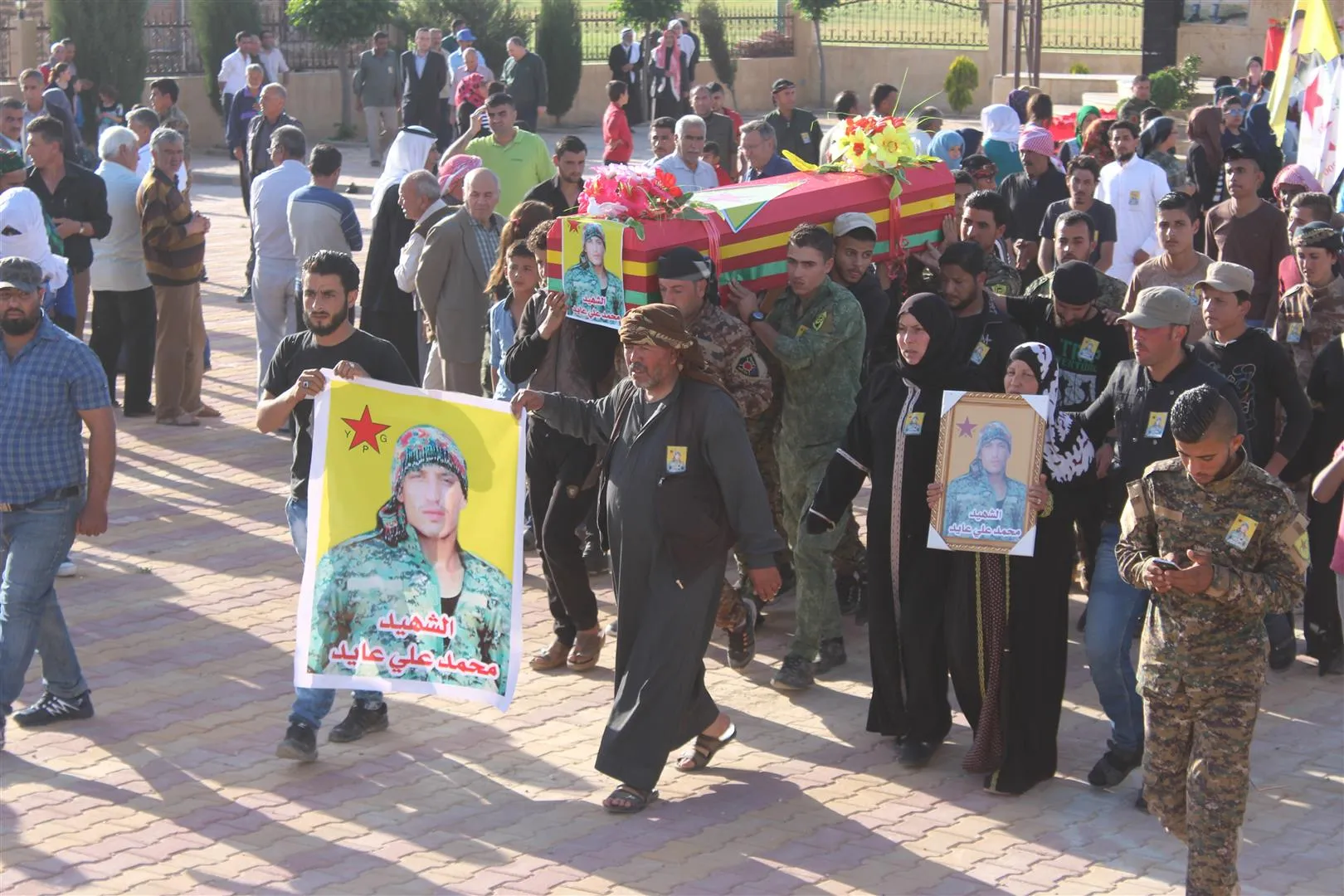Al-Hasakah people bed farewell Martyr Alan's corpse