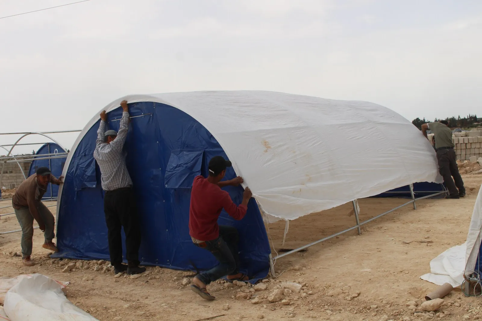 Serdem camp from 150 to 400 tents