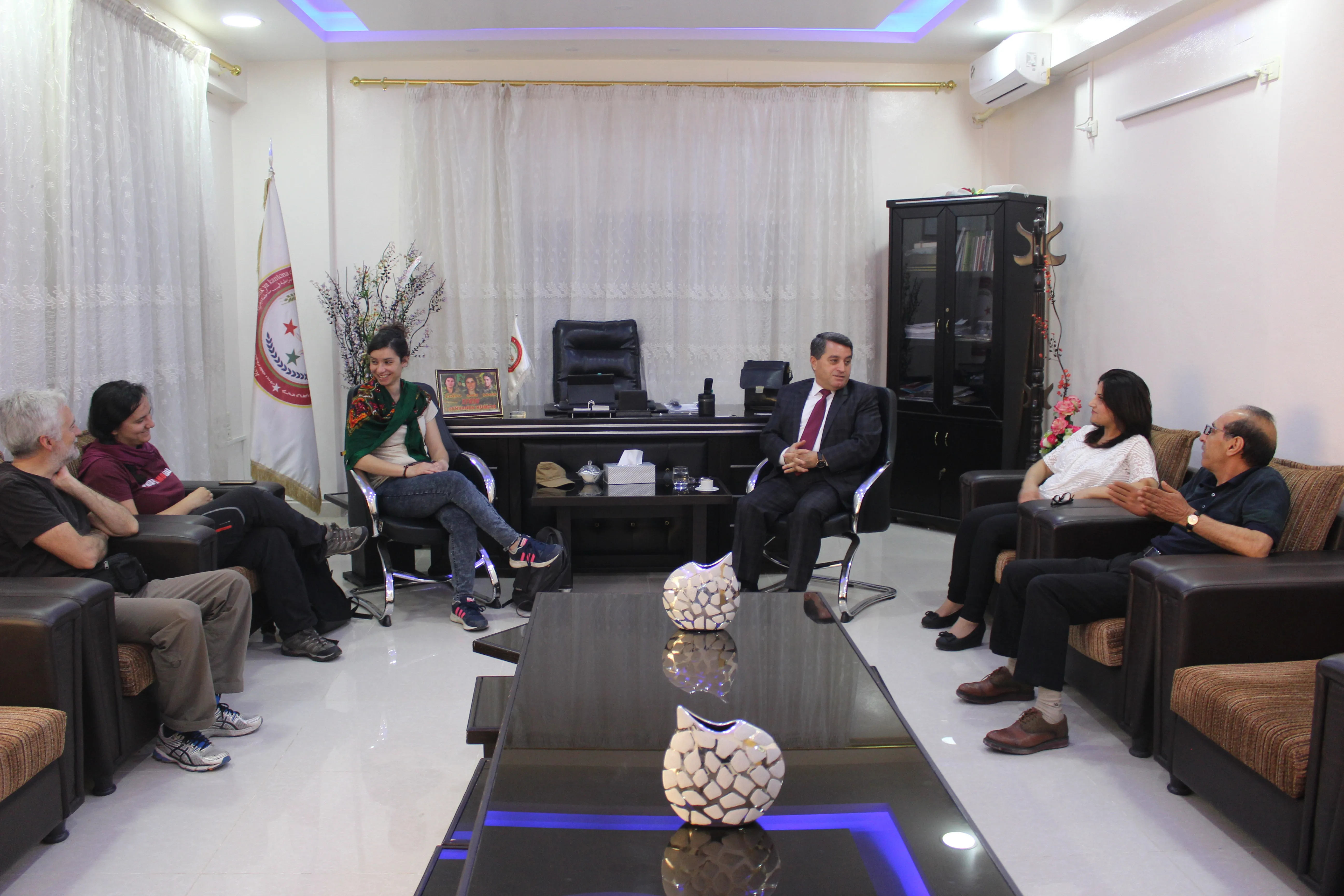 Italian journalist, political activists delegation reach Rojava