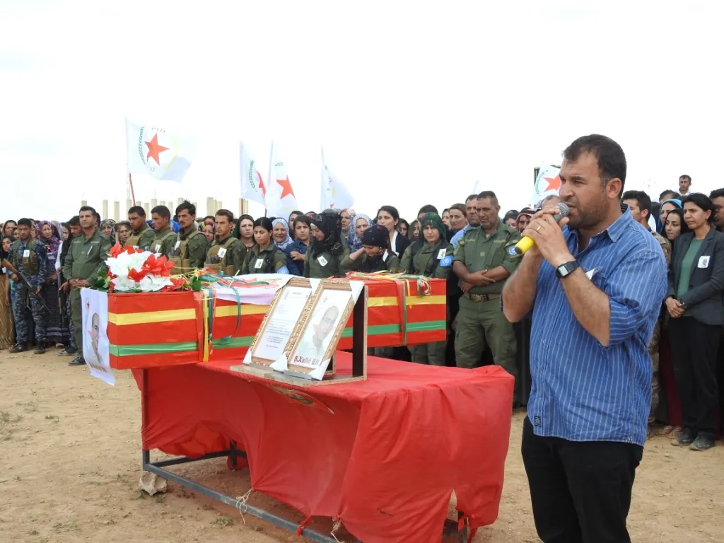 Girê Sipî people bid farewell martyr Khalid Koti's corpse