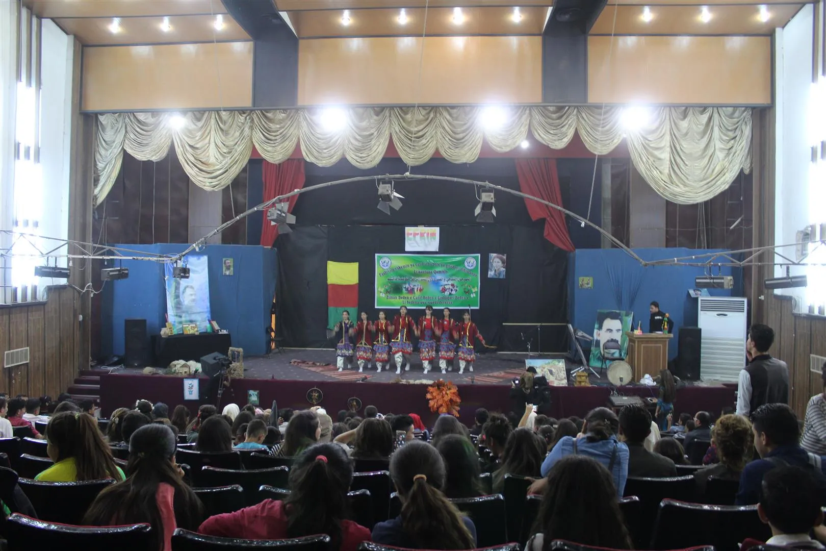 Art, sports performances on 3rd day of schools' festival