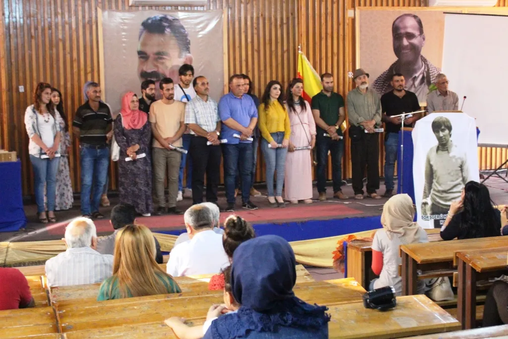 3rd Rojava exhibition for plastic arts finished by honoring participants