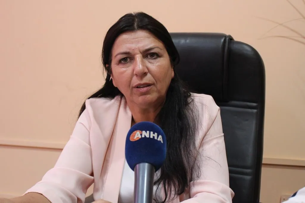 Qamishlo 's municipality begins to pave and maintains city 's roads