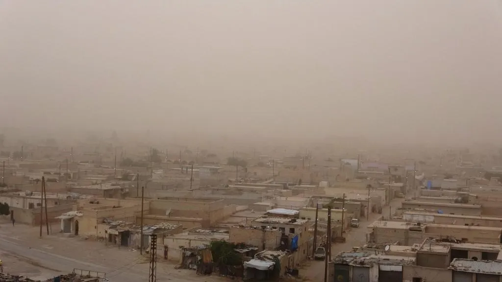 Sandstorm  stroked al-Raqqa city