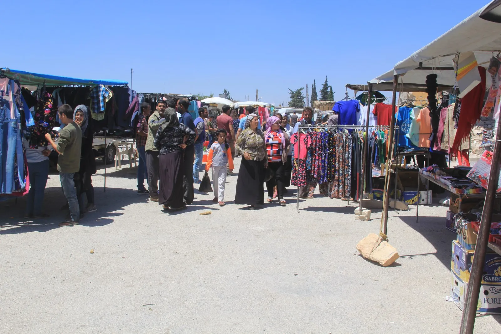 Afrin people open popular market in Tel- Qarah
