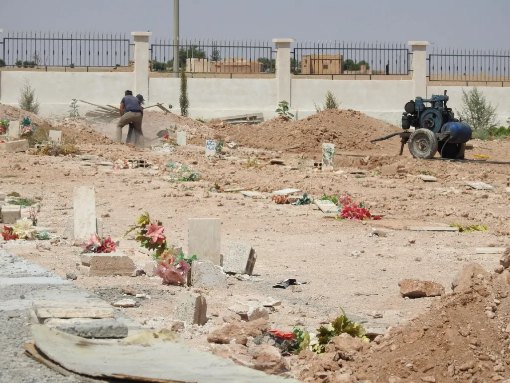 Martyrs' Families Foundation in Girê Spî build martyr's shrine Mahmoud Toma