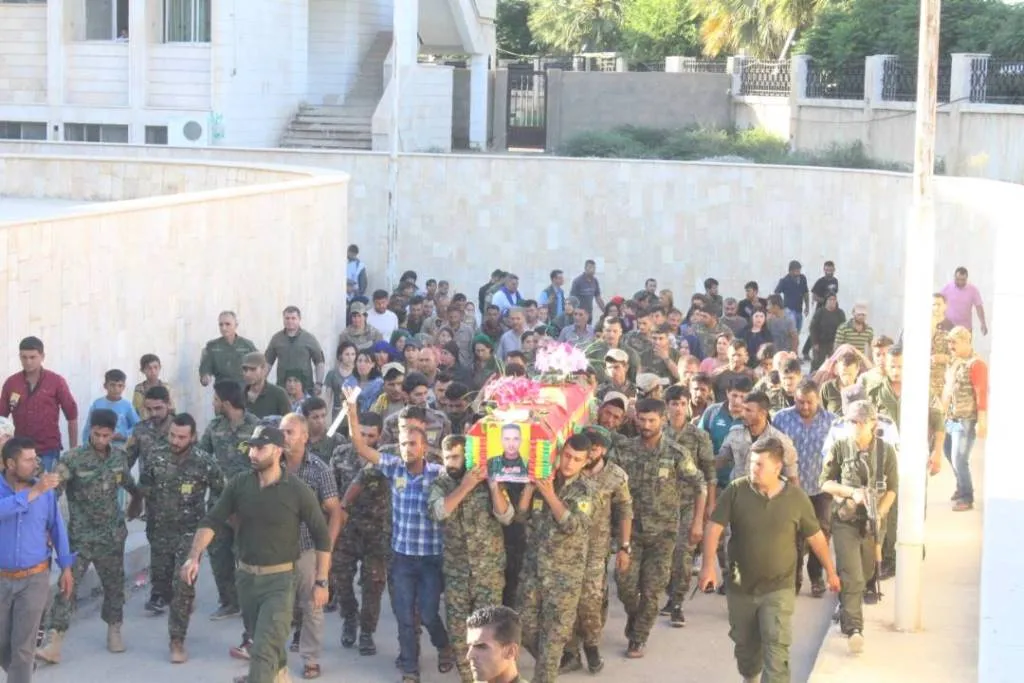 Solemnly, Serê Kaniyê people bid martyr Hogir farewell    