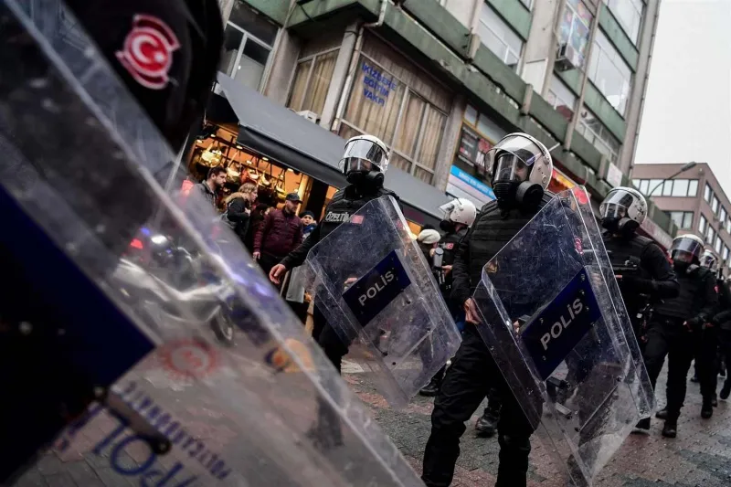 Erdogan settles his accounts before lifting state of emergency