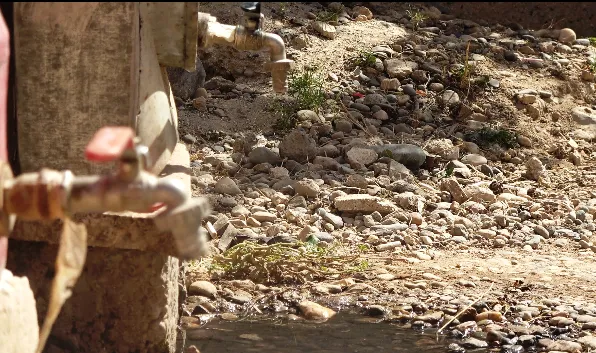 Ain Issa people demand repairing water networks