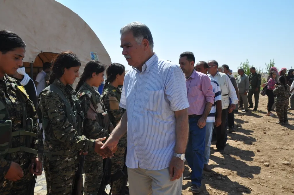 Kobanî offered condolences to 3 martyrs' relatives