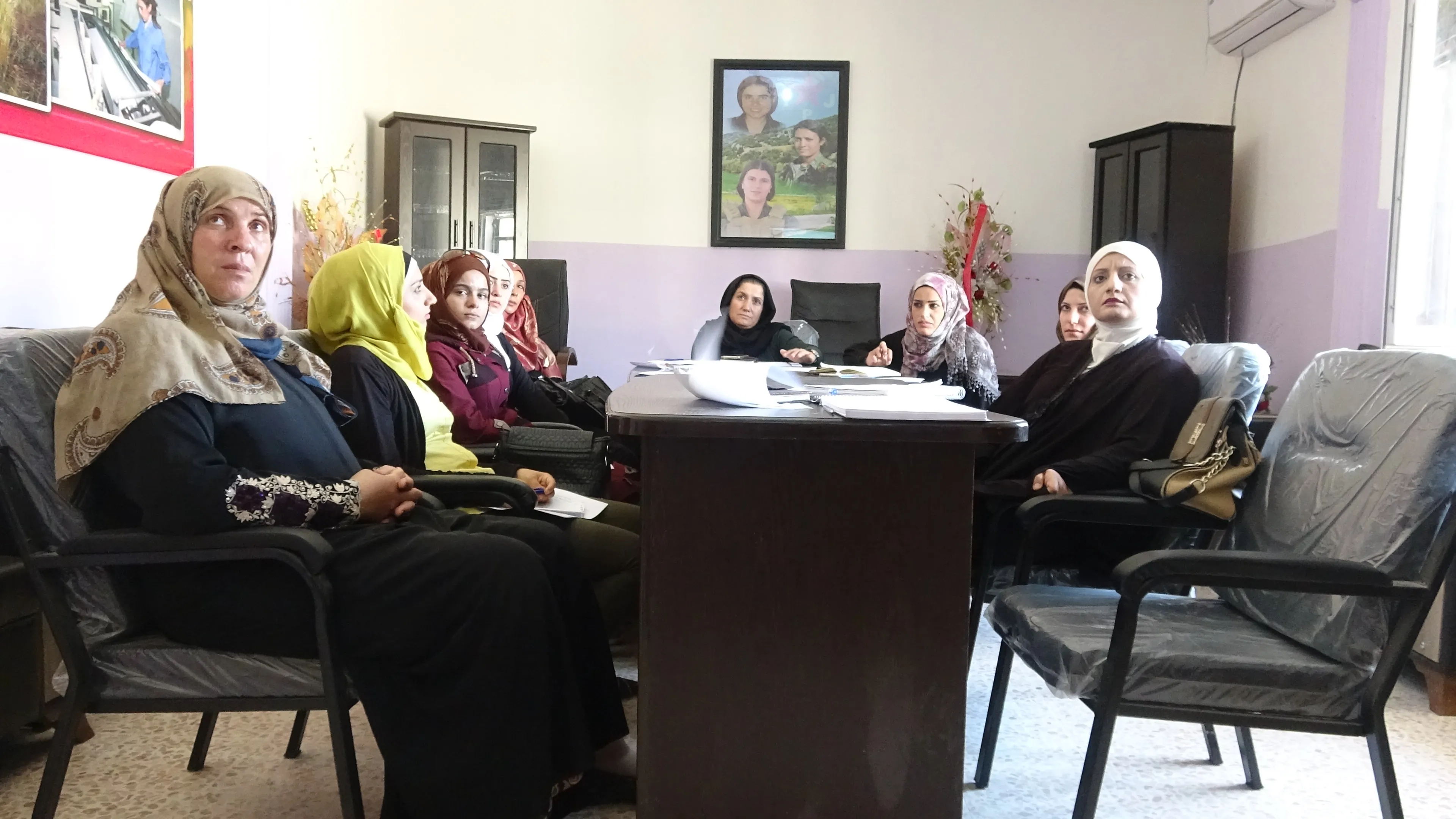 Al-Raqqa's women a year after liberating of IS' blackness-3