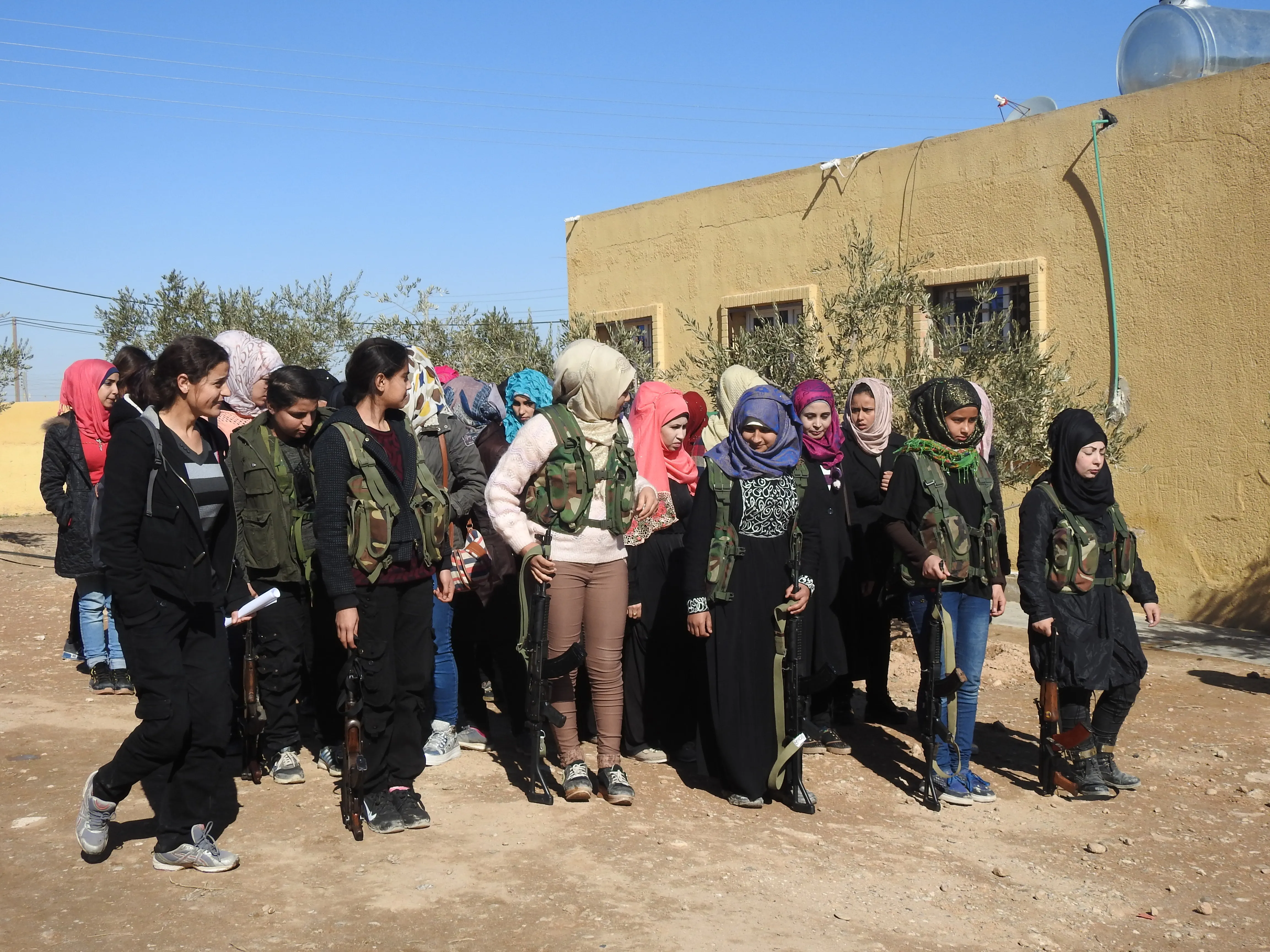 Al-Raqqa's women a year after liberating of IS' blackness-3