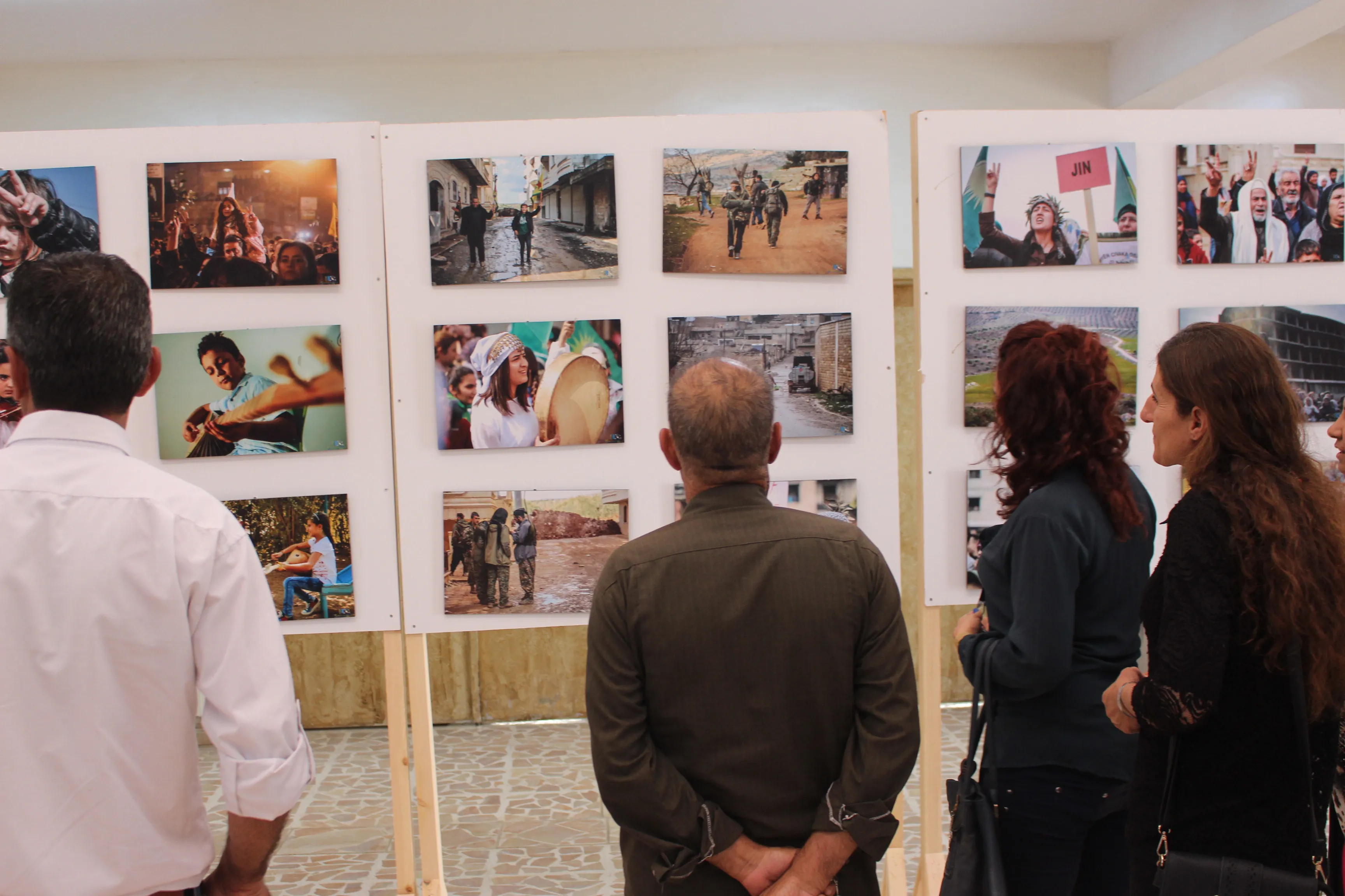 Shobedran Rojeh exhibition opens its doors in Tirbespiyê