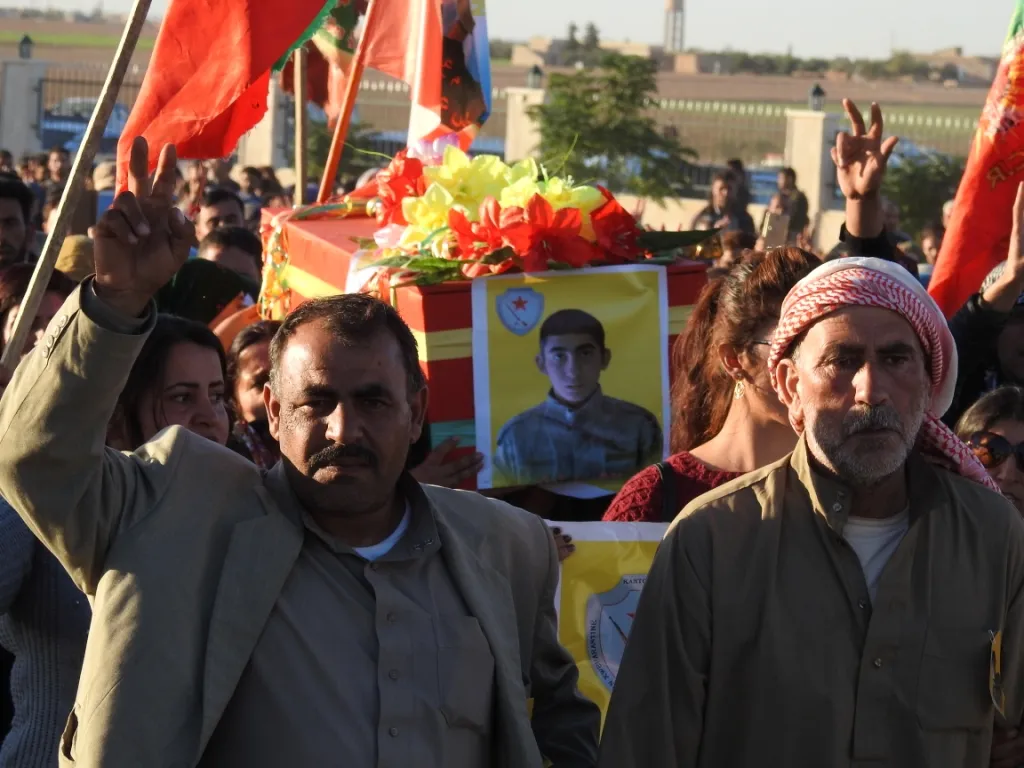 Thousands of the Euphrates region bid Girê Spî martyr farewell