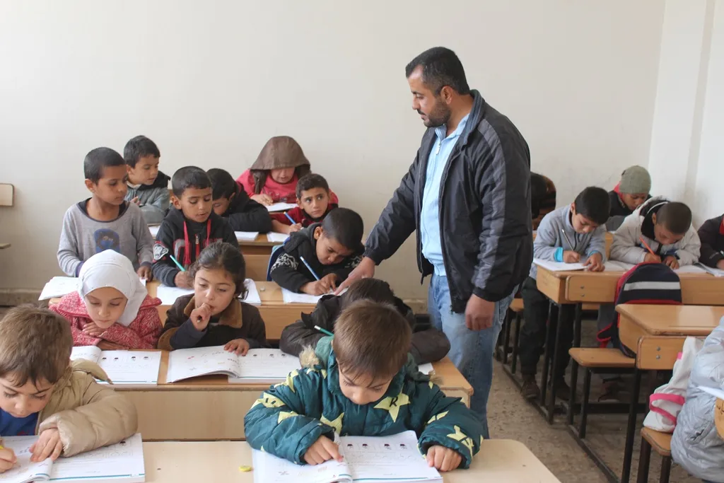 Textbook alleviated burden on teacher, student simultaneously