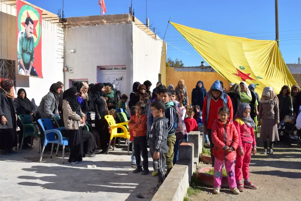 Revolutionary Youth Movement honored Martyrs' families on New Year's Day  