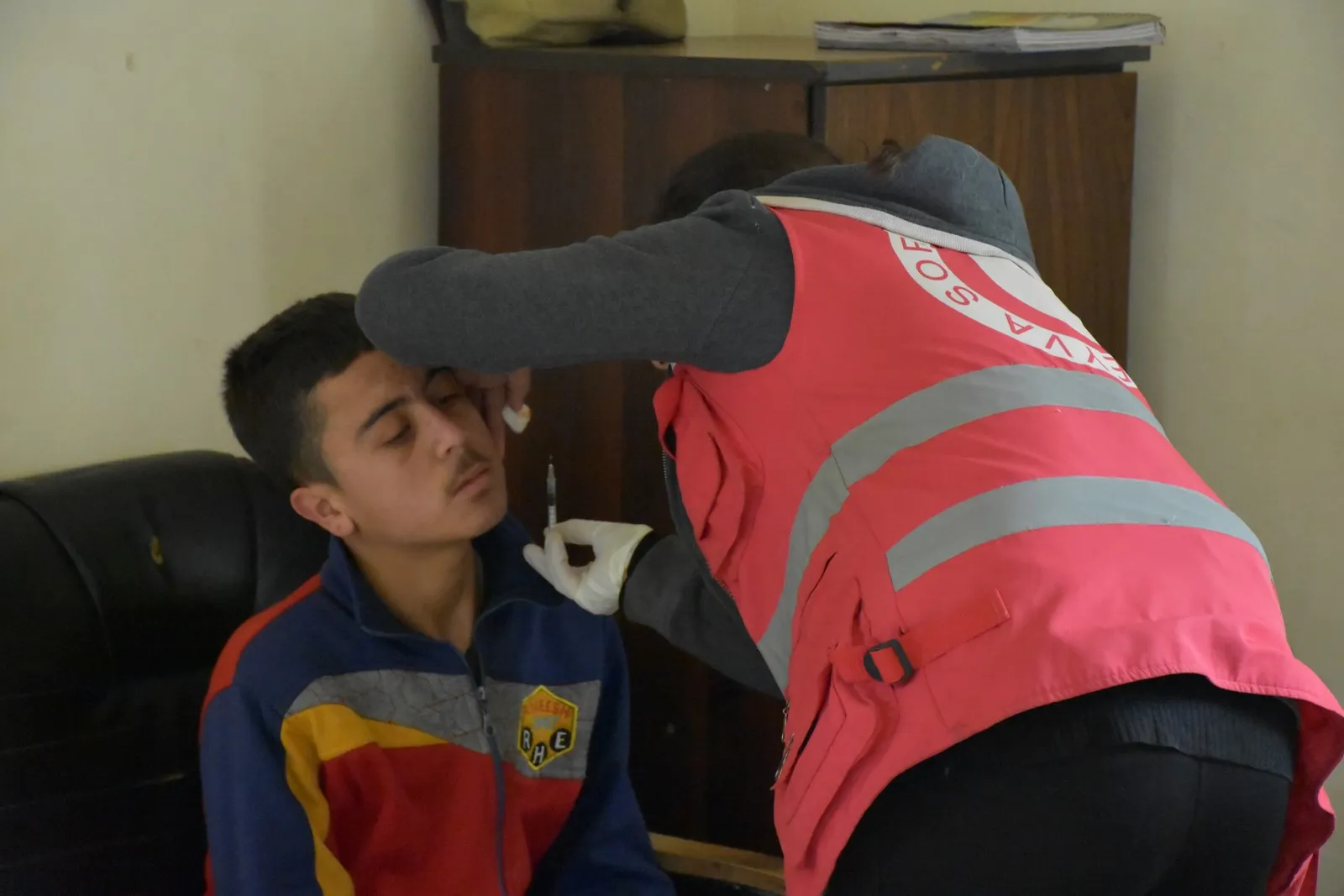 Despite poor capabilities, Kurdish Red Crescent provides treatment