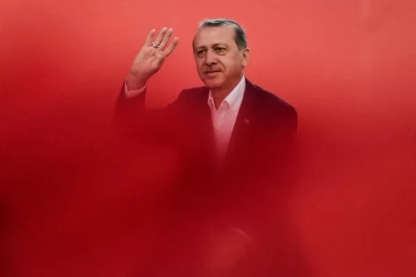 Saudi newspaper: Erdogan retreats in Syria after ingtered to eliminate Kurds
