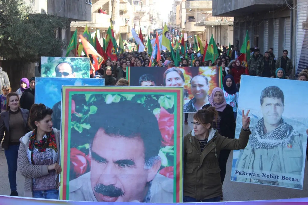 People of Ad-Darbasiya show solidarity with Leyla Guven