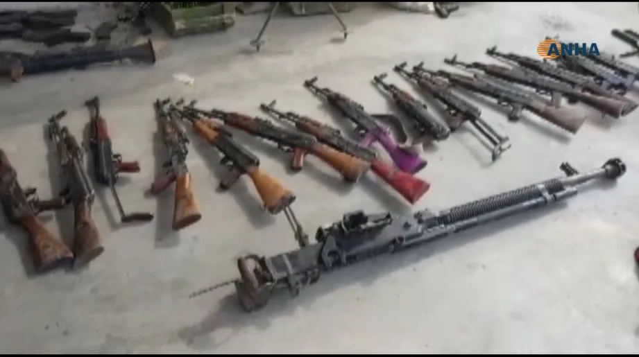 SDF fighters find weapons storehouses of IS in the countryside of Deir ez-Zor