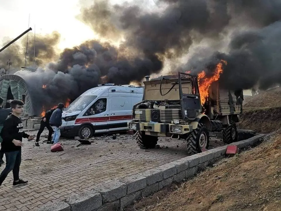 Başûr people attacked Turkish MIT's base in Şêladizê  