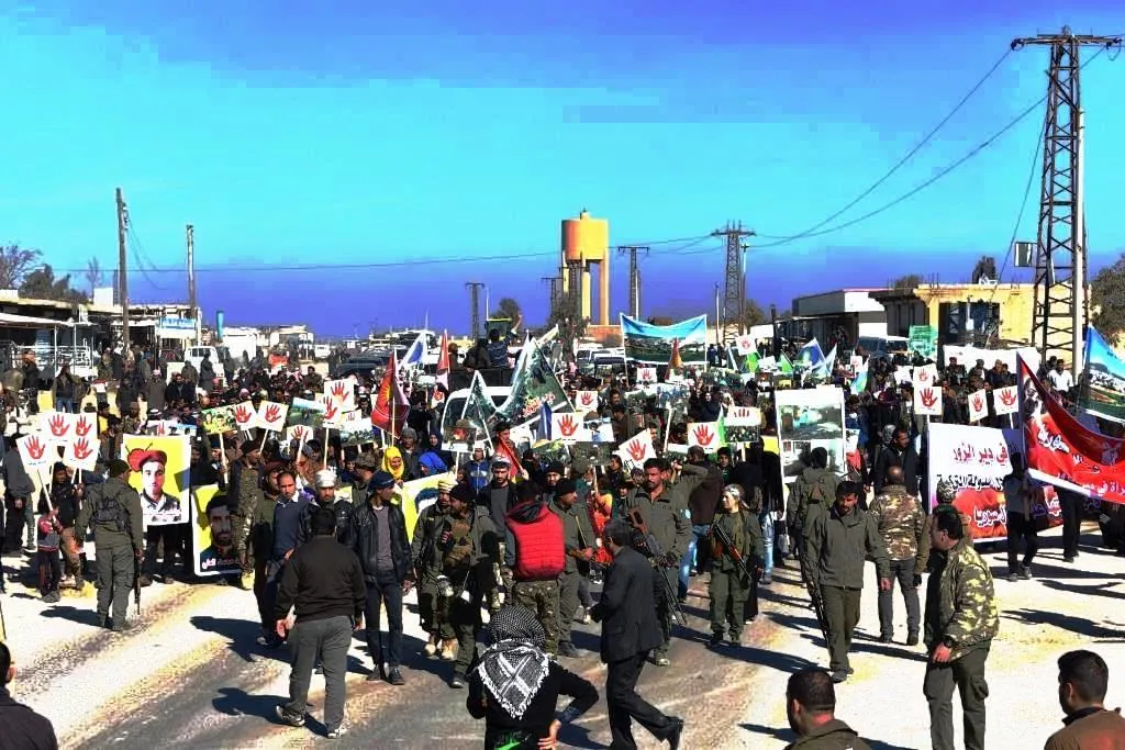 Demos in Manbij ,Deir ez-Zor against Turkish occupation