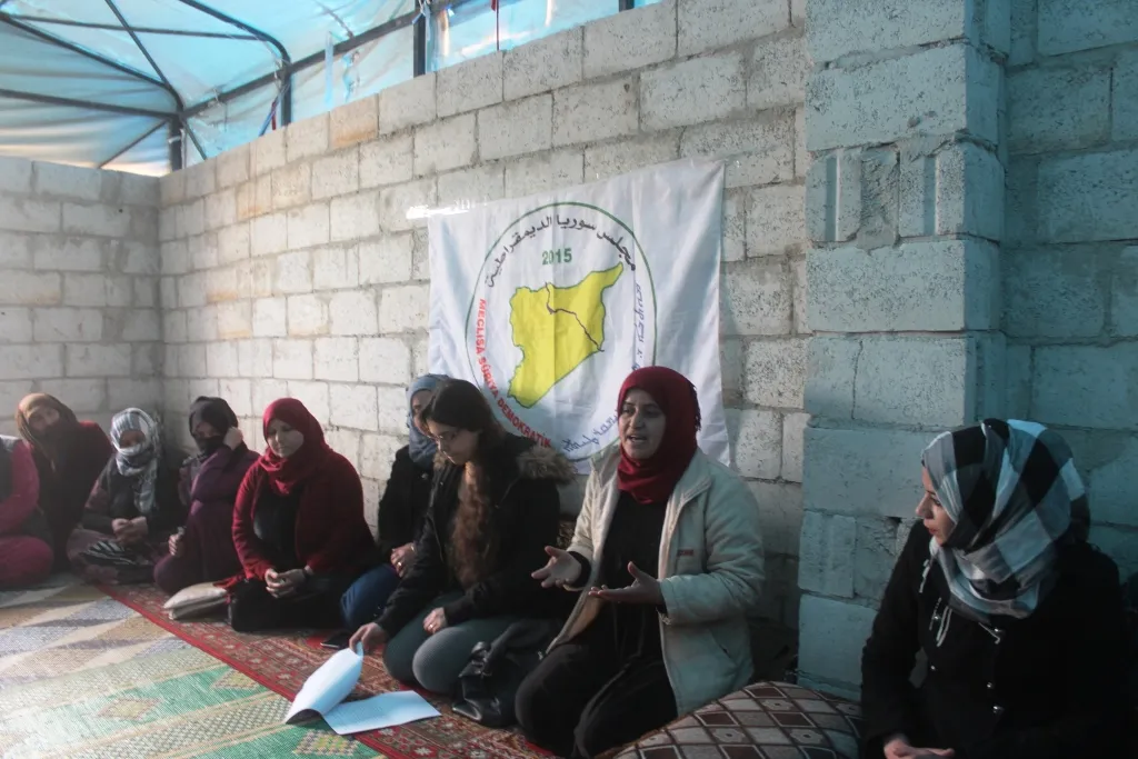 Awareness lecture for women of Ain Issa camp