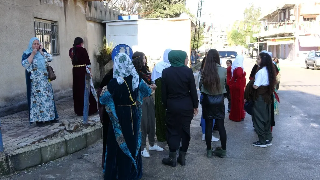 Women of N, E of Syria  Syria are heading towards celebration squares