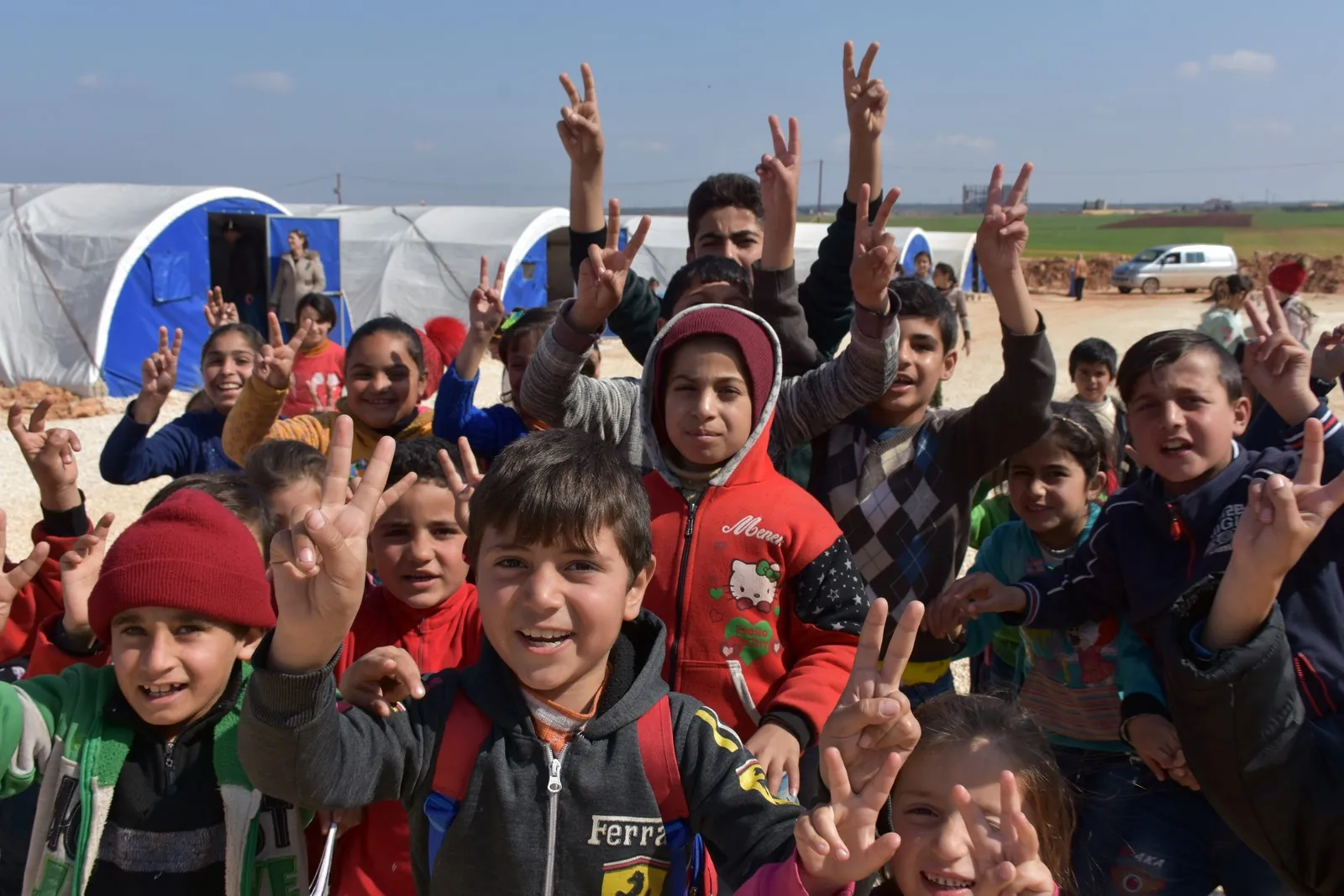 2 tents, poor possibilities to teach al-Awda camp's children