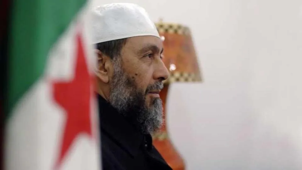 Algerian protesters expelled Muslim Brotherhood's leader from protests