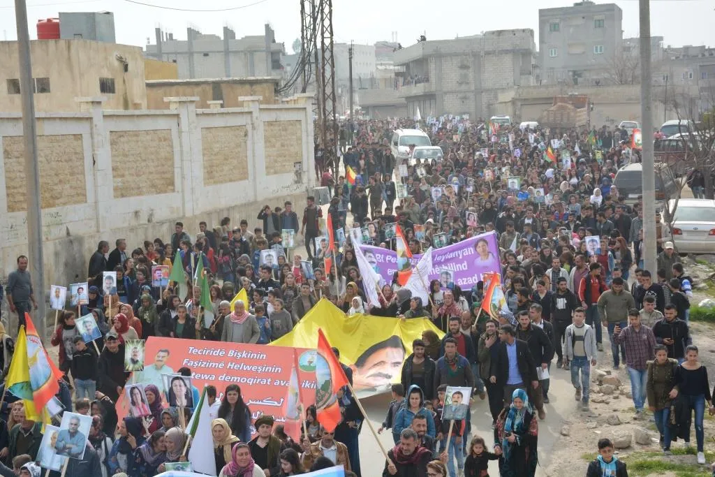 Thousands of Kobanî people revolted in solidarity with Leyla Guven, her comrades