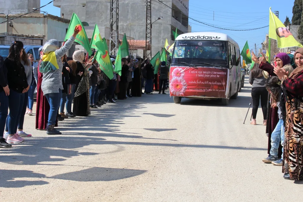 'By the Resistance of free women will end the isolation imposed on the leader Abdullah Ocalan'