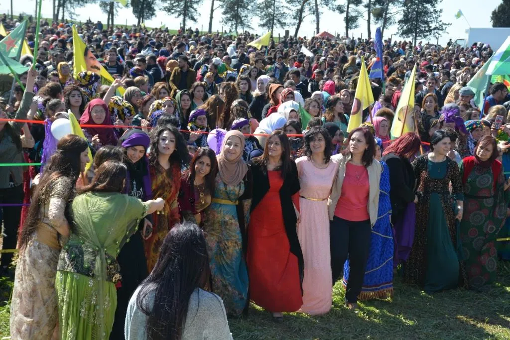 March 8th celebration in al-Jazeera ended with heritage shows, speeches saluting women's struggle