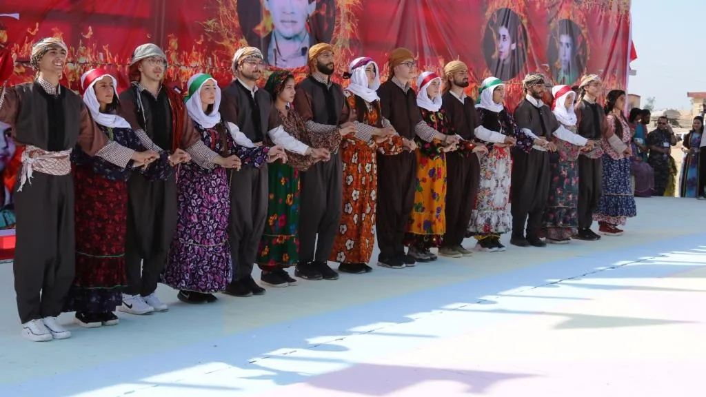 Newroz al-Raqqa activities conclude with traditional shows, popular songs