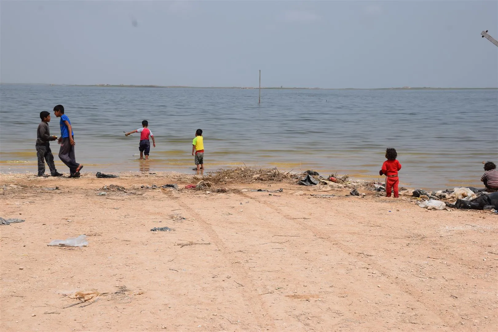 Al-Arishah refugees fear to spread diseases among children