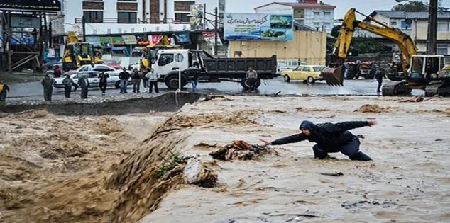 Evacuation of residents in new villages, towns in Iran