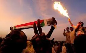 Sudan protesters move to protect Khartoum sit-in