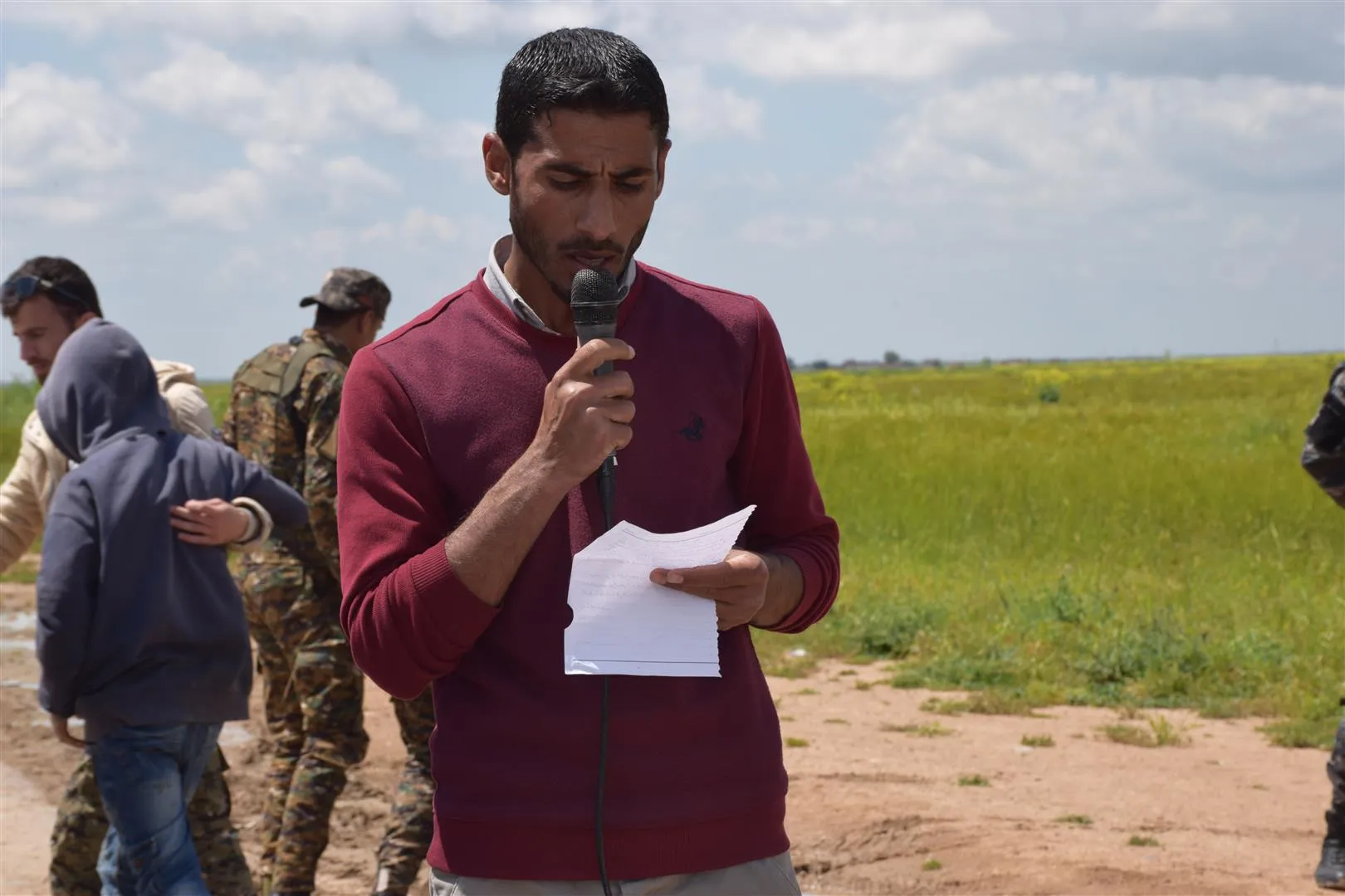 Al-Hasakah people demonstrated in solidarity with hunger strikers