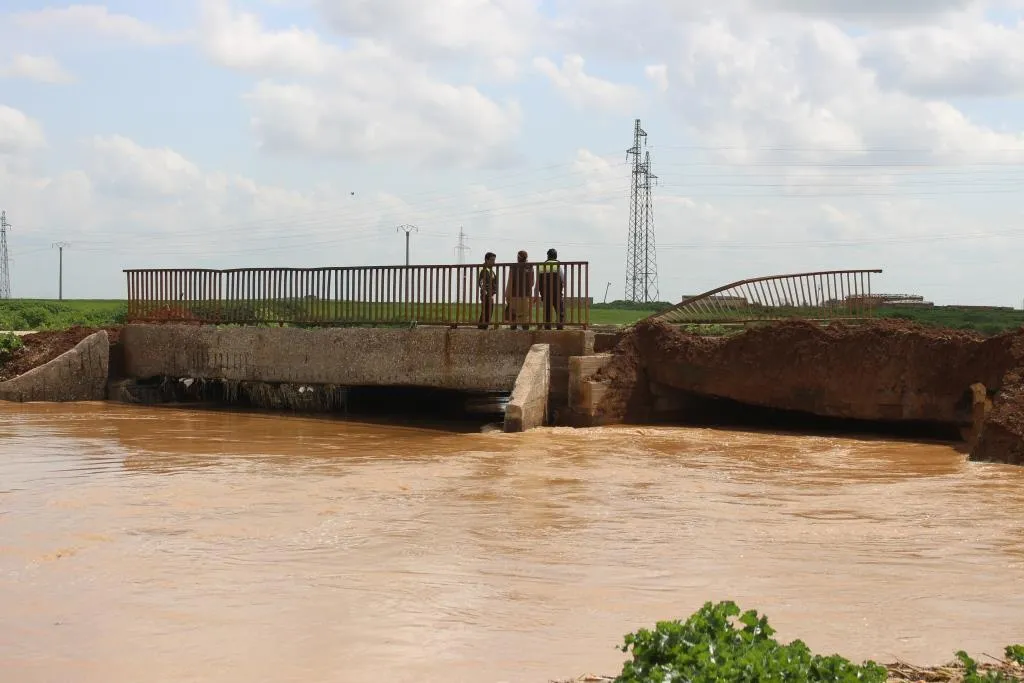 Fencing 14 villages, repairing strategic bridges in Tel Hamis