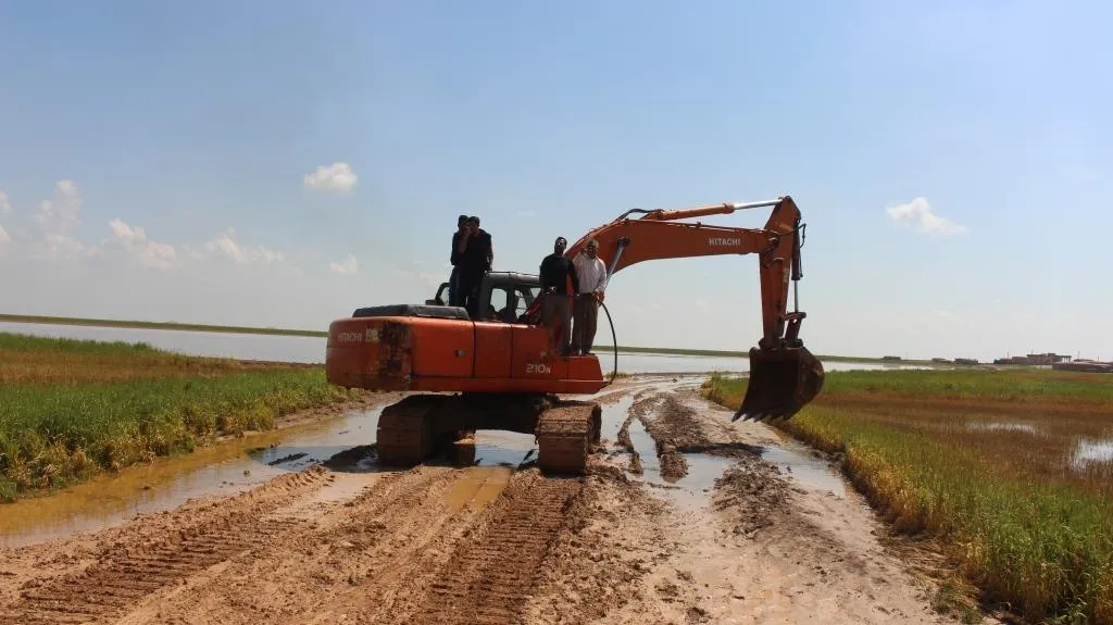 Fencing 14 villages, repairing strategic bridges in Tel Hamis