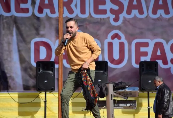 On Ocalan's birthday, youth organize massive celebration in al-Hasakah