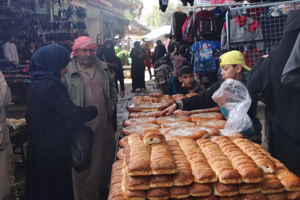  Intensive movement in Manbij markets