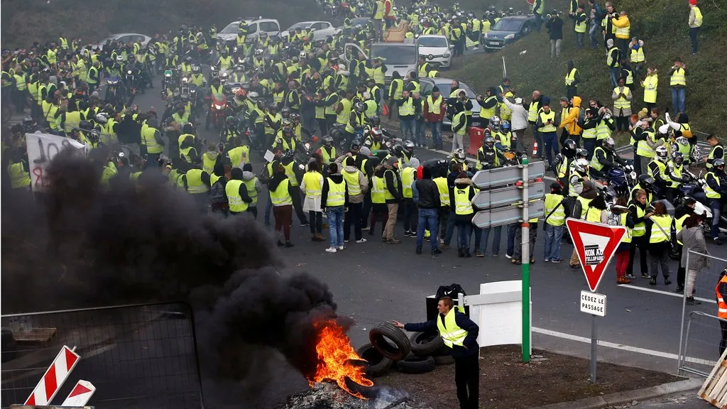 Yellow Vests demonstrations in Lyon, Nantes instead of Paris