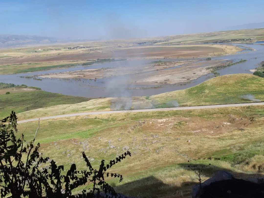 Turkish occupation army sets fire to lands of Ain Dewar