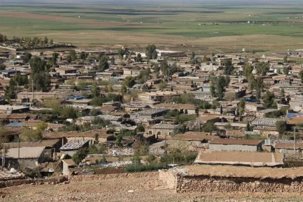Turkish military aircraft, reconnaissance hover over Mekhmour camp